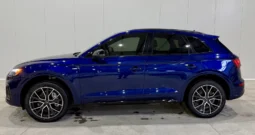 
										Audi Q5 45TFSI S Line Black Optic full									