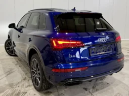 
										Audi Q5 45TFSI S Line Black Optic full									