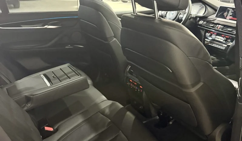 
								BMW X5 35i xDrive M Package Shadow Line full									