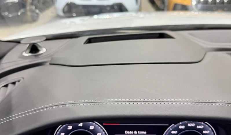 
								Audi SQ7 40T 507кс Black Optic full									