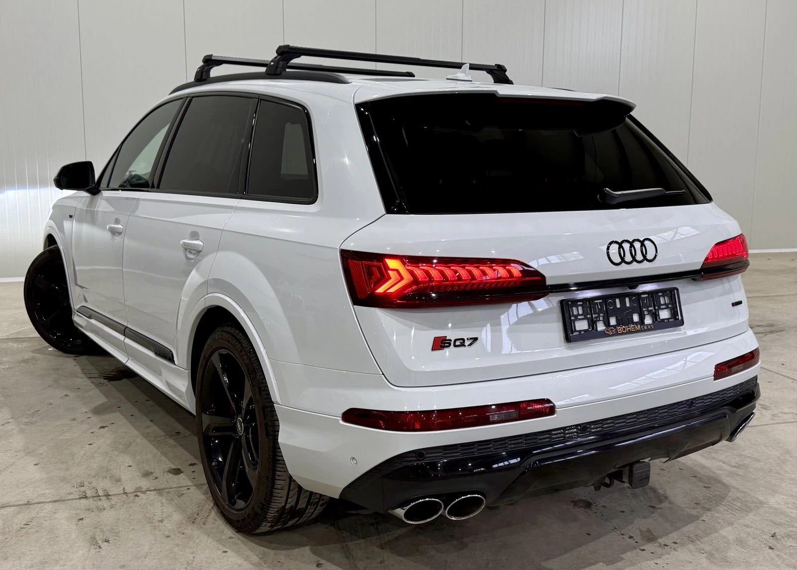 Audi SQ7 40T 507кс Black Optic