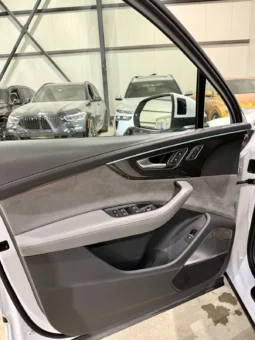 
										Audi SQ7 40T 507кс Black Optic full									