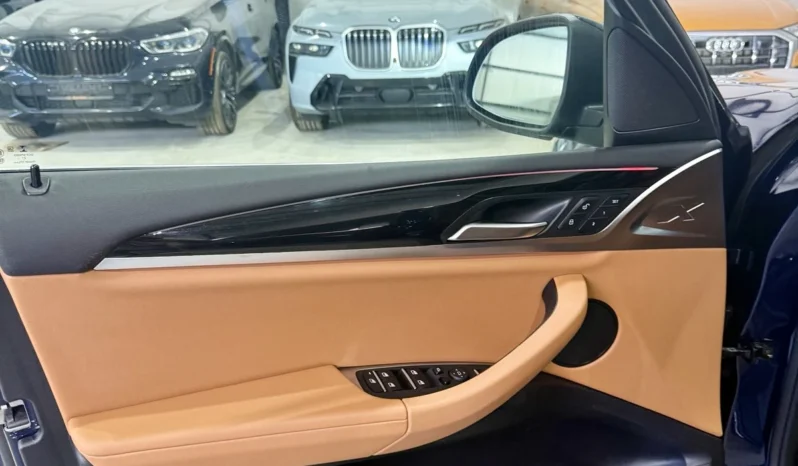 
								BMW X3 30e xDrive full									
