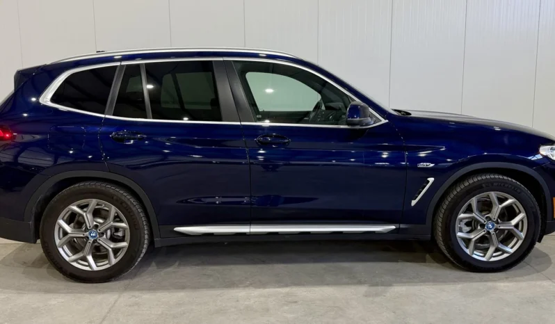 
								BMW X3 30e xDrive full									