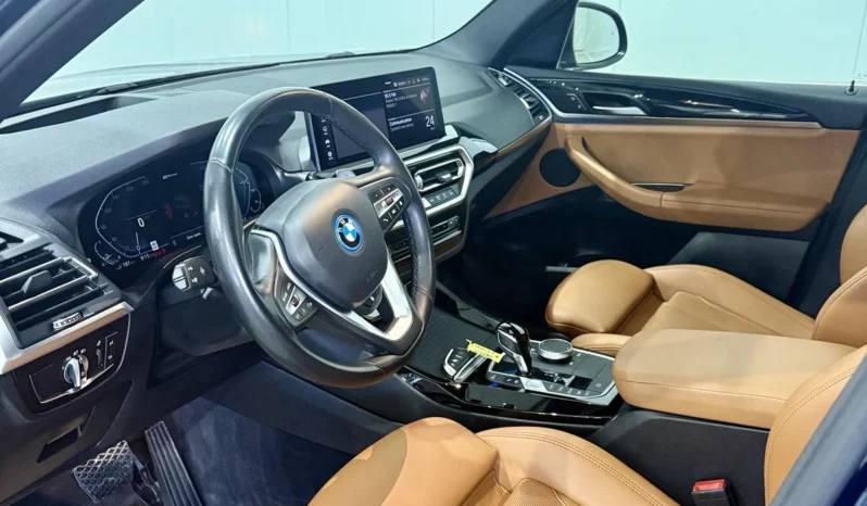 
								BMW X3 30e xDrive full									