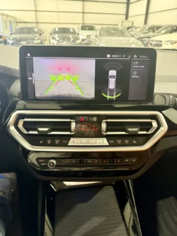 
										BMW X3 30e xDrive full									