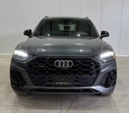 
										Audi Q5 45 TFSI Black Optic full									