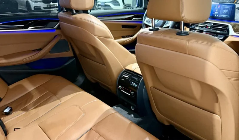 
								BMW 540 xDrive M Package full									