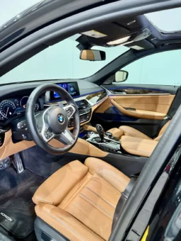 
										BMW 540 xDrive M Package full									