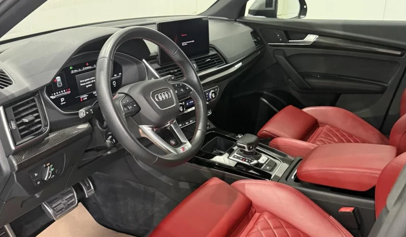 
								Audi SQ5 30T Black Optic full									
