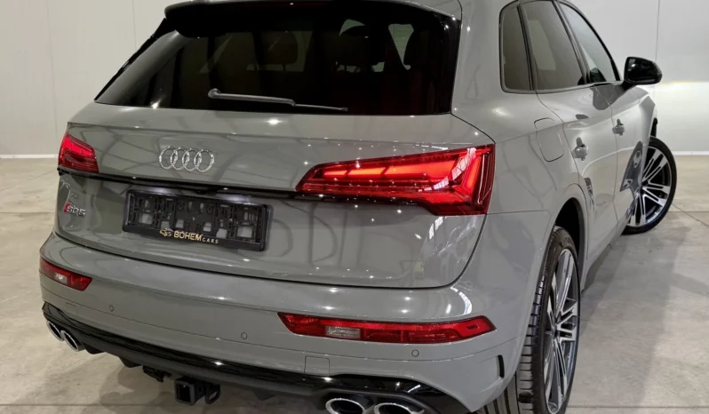 
								Audi SQ5 30T Black Optic full									