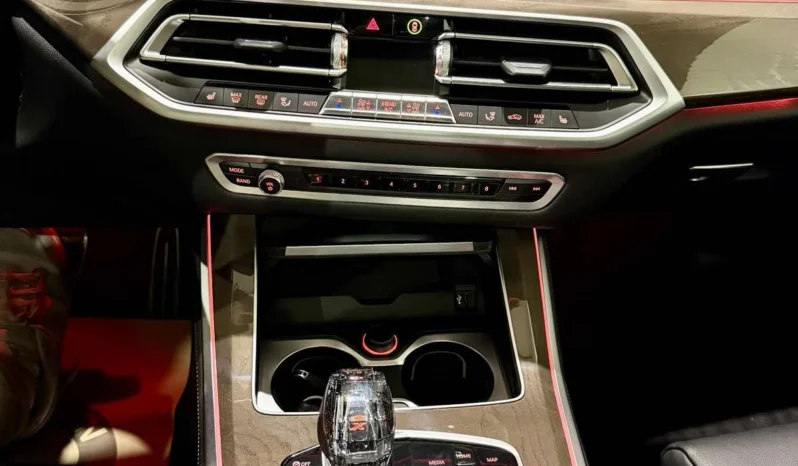 
								BMW X5 45e xDrive M Package full									