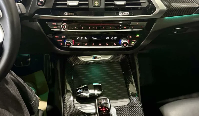 
								BMW X4 M Competition full									