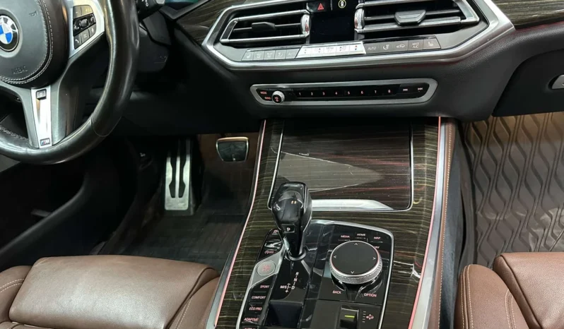 
								BMW X5 xdrive 40i M-Sport full									