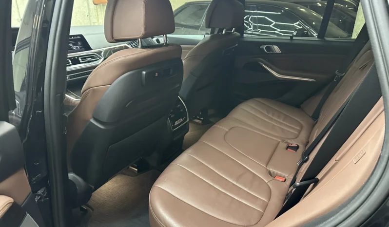 
								BMW X5 xdrive 40i M-Sport full									
