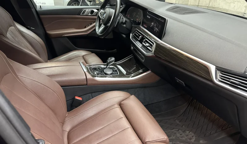 
								BMW X5 xdrive 40i M-Sport full									