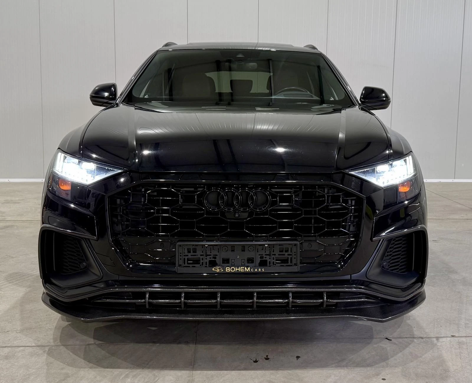 Audi Q8 55TFSI Technik Black Optic