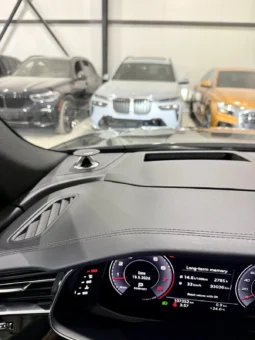 
										Audi Q8 55TFSI Technik Black Optic full									