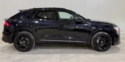 
										Audi Q8 55TFSI Technik Black Optic full									