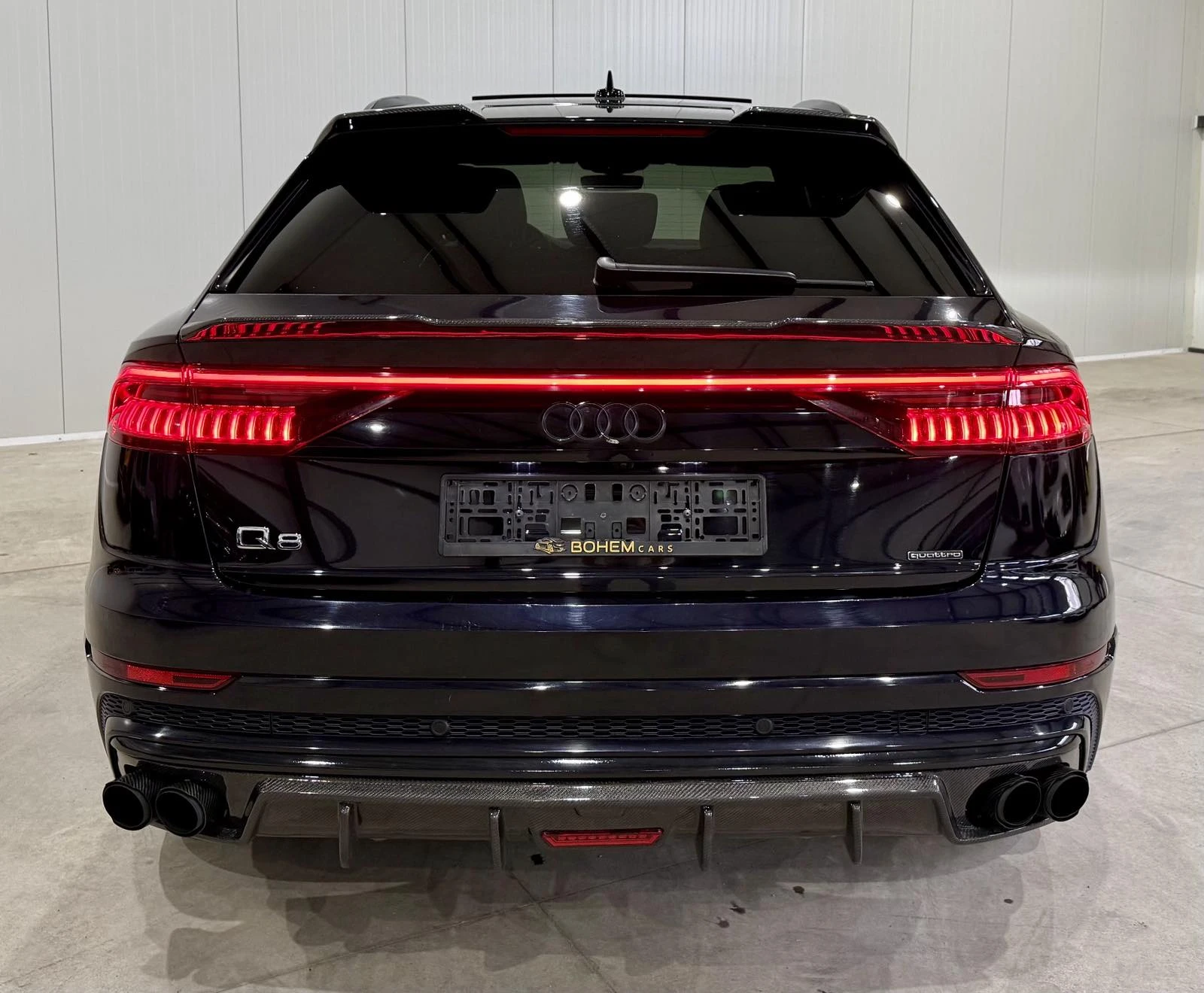 Audi Q8 55TFSI Technik Black Optic