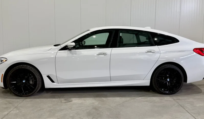 
								BMW 6 GT 640i xDrive M package full									