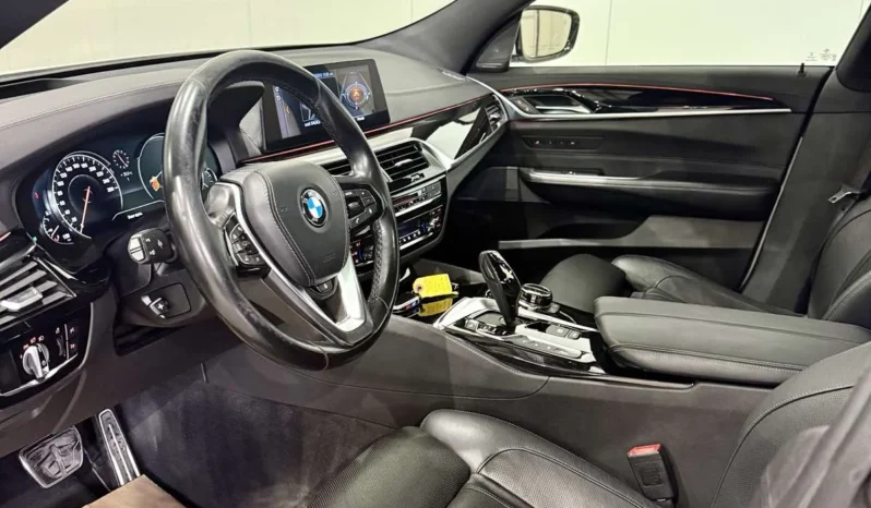 
								BMW 6 GT 640i xDrive M package full									