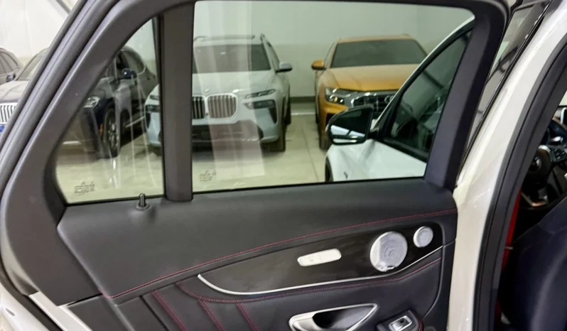 
								Mercedes-Benz GLC 43 AMG 4M AMG Night Package full									