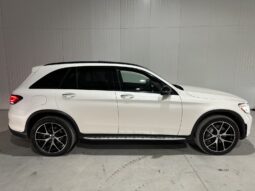 
										Mercedes-Benz GLC 300 full									