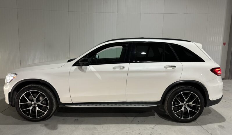 
								Mercedes-Benz GLC 300 full									