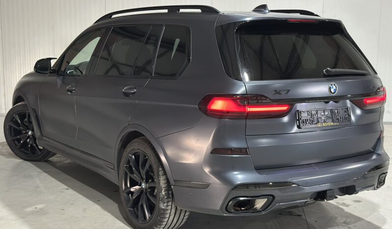 
								BMW X7 40i xDrive M Package full									
