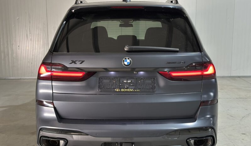 
								BMW X7 40i xDrive M Package full									