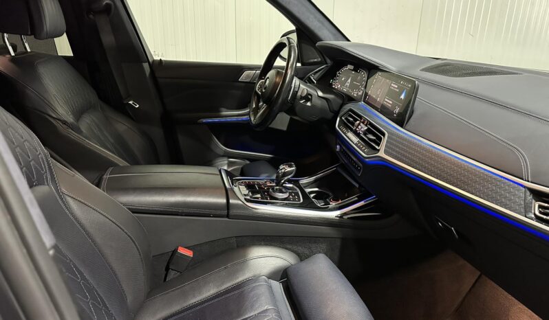 
								BMW X7 40i xDrive M Package full									