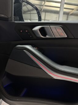 
										BMW X7 40i xDrive M Package full									
