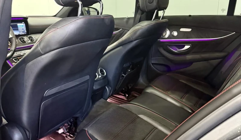 
								Mercedes-Benz E 43 AMG 4M Night Package full									