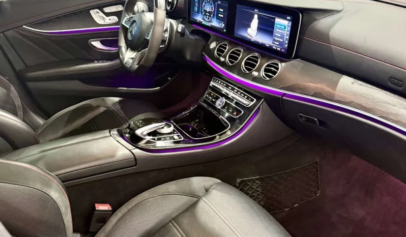 
								Mercedes-Benz E 43 AMG 4M Night Package full									