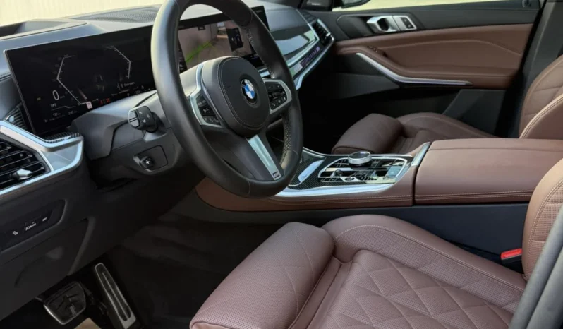 
								BMW X5 40i xDrive M Pro Package full									