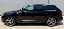 
										Audi Q7 55TFSI Technik S line full									