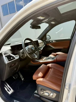 
										BMW X7 40i xDrive M Pro Package full									