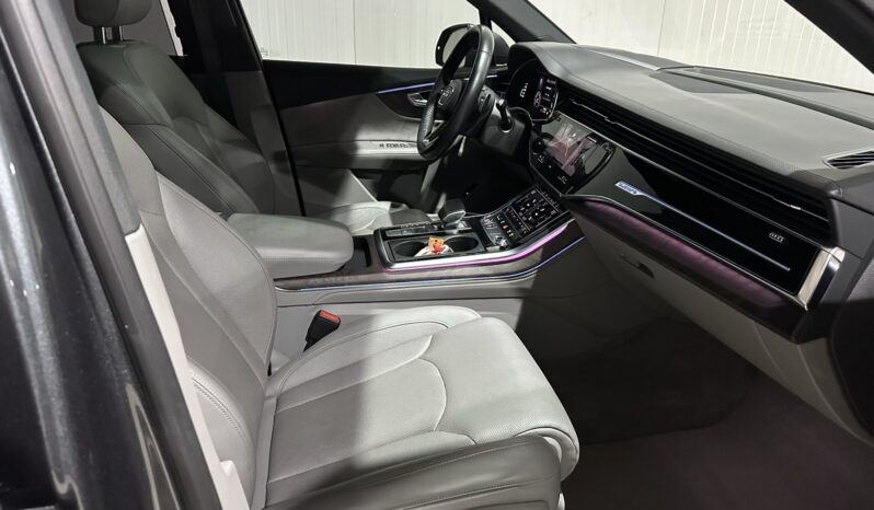 
								Audi Q7 55TFSI Technik full									