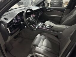 
										Audi Q7 55TFSI Technik full									