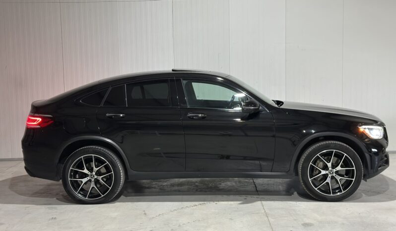 
								Mercedes-Benz GLC 300 Coupe full									