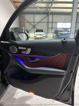 
										Mercedes-Benz GLC 300 Coupe full									