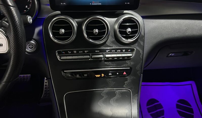 
								Mercedes-Benz GLC 300 Coupe full									