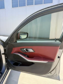 
										BMW 330 xDrive M Package full									