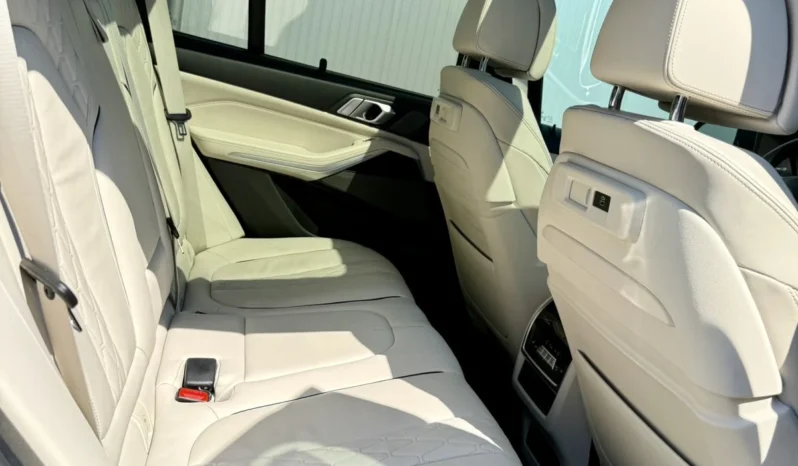 
								BMW X5 40i xDrive M Package full									