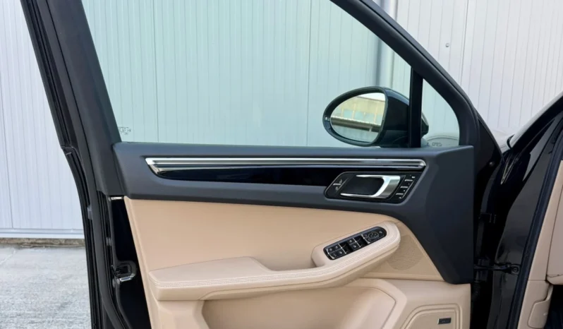 
								Porsche Macan S 30T PDK full									