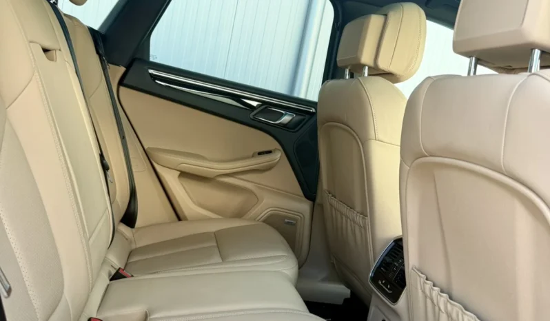 
								Porsche Macan S 30T PDK full									