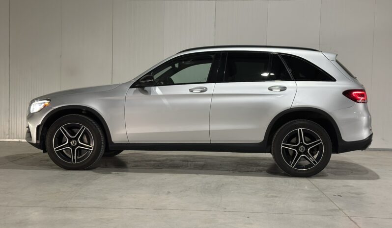 
								Mercedes-Benz GLC 300 AMG Package full									