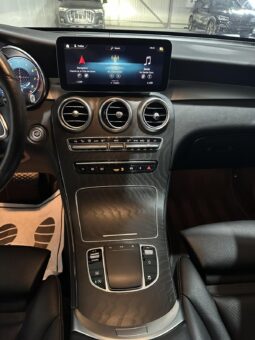 
										Mercedes-Benz GLC 300 AMG Package full									