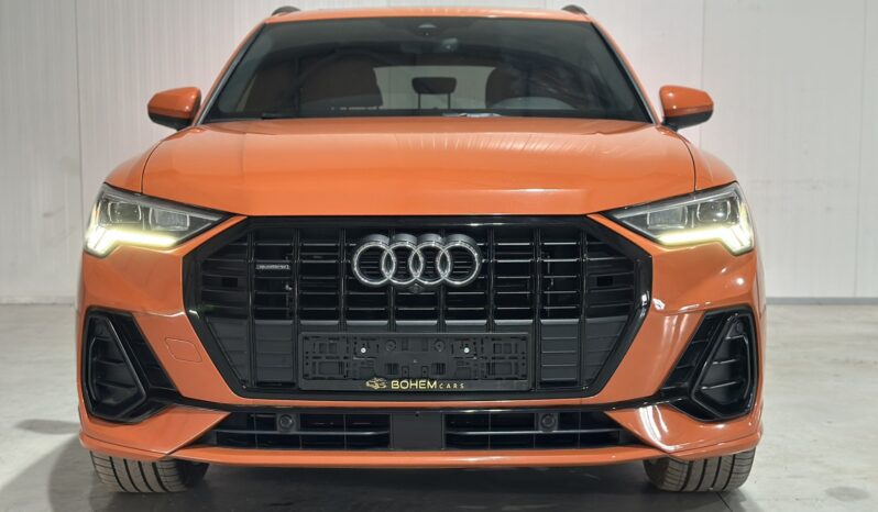
								Audi Q3 TECHNIK 45TFSI full									